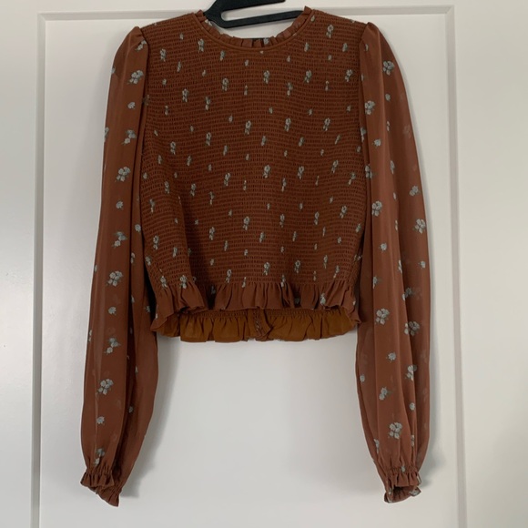 Aritzia Tops - Artzia new Tempest blouse